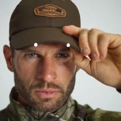 CASQUETTE ECLAIRANTE LED MARRON -Chasse Fournitures Boutique casquette eclairante led marron 4