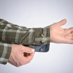 CHEMISE 100 A CARREAUX VERTE -Chasse Fournitures Boutique chemise 100 a carreaux verte 4