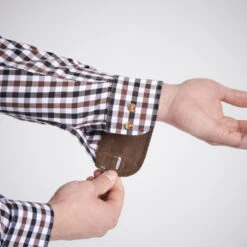 CHEMISE VERNEY CARRON À CARREAUX BLANCHE -Chasse Fournitures Boutique chemise verney carron a carreaux blanche 4