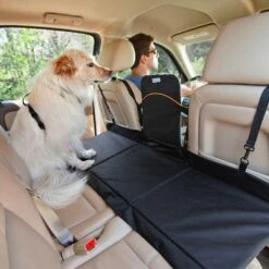 Kurgo EXTENSION DE BANQUETTE ARRIERE (POUR LE CONFORT DE VOTRE CHIEN EN VOITURE) -Chasse Fournitures Boutique extension de banquette arriere pour le confort de votre chien en voiture 2